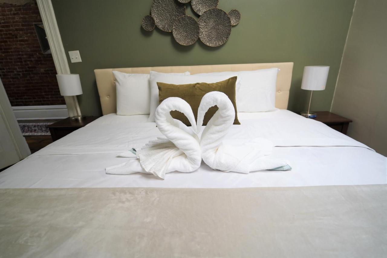 Apartment 3e *historic Gem* Heart Of Southside-sleeps 10 *